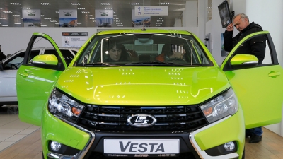 Ô tô giá rẻ Lada từ 360 triệu đồng sắp về Việt Nam?
