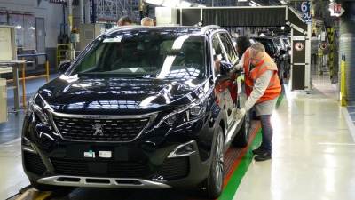 Tập đoàn sản xuất ô tô Pháp PSA đóng cửa các nhà máy tại Châu Âu do Covid-19