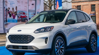 Ảnh hưởng dịch Covid-19, Ford Escape 2020 lỡ hẹn với khách hàng Việt