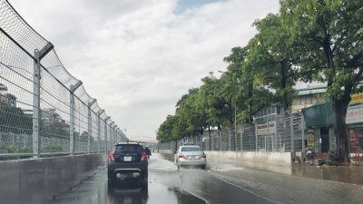 Đường đua F1 Hà Nội 'chìm trong biển nước' sau mưa lớn