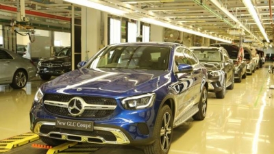 Daimler AG có thể phải ngừng bán xe Mercedes-Benz tại Đức