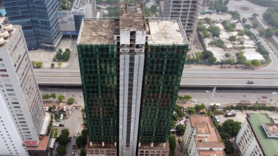 Cao ốc Apex Tower 15 triệu USD bỏ hoang trên đường Vành đai 3