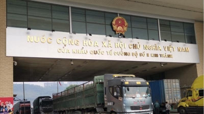 Cửa khẩu Kim Thành (Lào Cai) tạm ngừng xuất khẩu: Bộ Công Thương khuyến cáo gì?