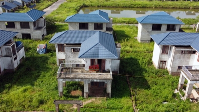Hàng trăm căn biệt thự bỏ hoang giữa cánh đồng ở Khoái Châu, Hưng Yên