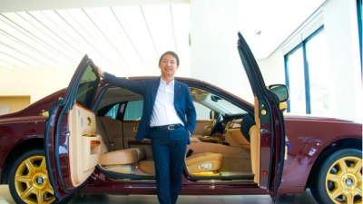 'Ông trùm' Rolls-Royce Việt Nam hé lộ chuyện bán siêu xe Phantom Lửa Thiêng
