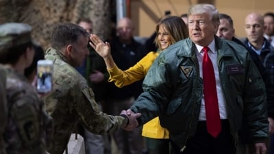 Trump bất ngờ thăm lực lượng Mỹ tại Iraq