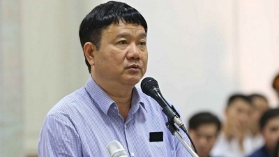 Tòa tuyên phạt ông Đinh La Thăng 18 năm tù và bồi thường 600 tỷ đồng