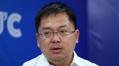 Sau lời thách thức 'nghìn USD', Chủ tịch FPT Software Hoàng Nam Tiến bị 'hack' facebook?