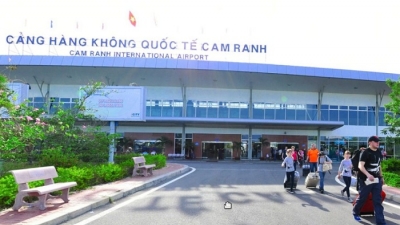 Ông Johnathan Hạnh Nguyễn không được tăng giá phục vụ khách quốc tế tại Cam Ranh