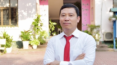 CEO May 10 Thân Đức Việt: 'Chúng tôi ‘ăn đong’ hàng tuần cũng không sa thải một công nhân nào'