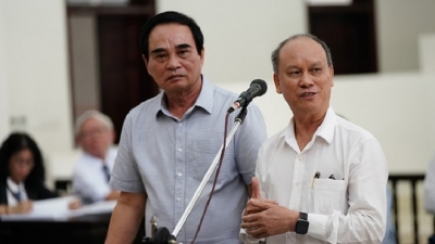 Bắt tạm giam 2 cựu Chủ tịch Đà Nẵng ngay tại phiên tòa