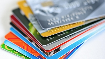 Ngân hàng sẽ dừng phát hành thẻ từ ATM từ ngày 31/3/2021