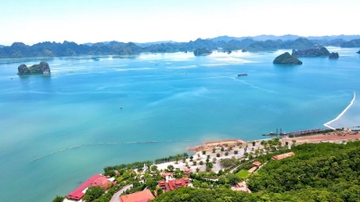 Quảng Ninh nghiên cứu quy hoạch 2 đảo tại Vân Đồn có diện tích 8.300ha