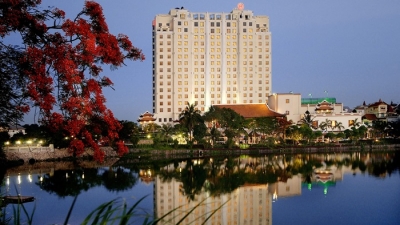 Giá thuê phòng khách sạn Hà Nội và TP. HCM tăng mạnh