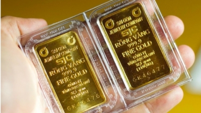 Giá vàng hôm nay lao dốc: Vàng SJC 'bốc hơi' 450.000 đồng/lượng