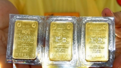 Giá vàng hôm nay 28/1: Vàng SJC tiếp tục 'bất động', vàng nhẫn neo cao