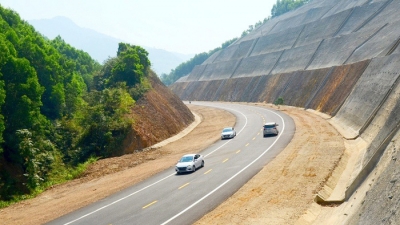 Chưa chọn được nhà thầu, cao tốc Bắc - Nam đoạn Cao Bồ - Mai Sơn có nguy cơ 'trễ hẹn' với Thủ tướng