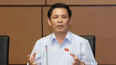 Bộ trưởng Nguyễn Văn Thể nói gì về đề xuất bật đèn xe cả ngày, cấm vượt đèn xanh khi ùn tắc?