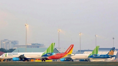 Vietnam Airlines, Vietjet, Bamboo Airways bị 'tuýt còi' vì bán vé Tết vượt slot được cấp