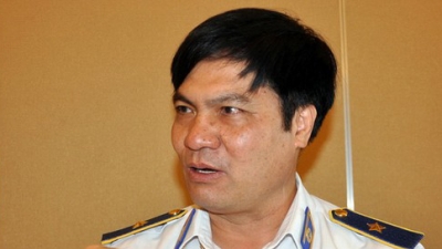 Nguyên Tư lệnh Cảnh sát biển Việt Nam Nguyễn Quang Đạm bị cảnh cáo