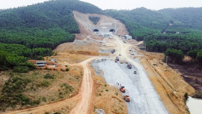 Chính phủ đề xuất chuyển mục đích sử dụng hơn 1.000ha rừng làm cao tốc Bắc - Nam