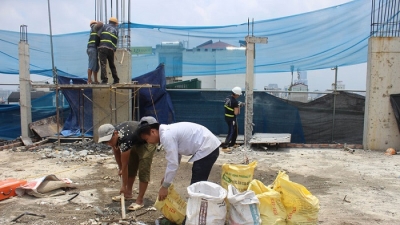 Xử lý xây vượt tầng ở Hà Nội: Mới 'đụng' được 2/40 công trình