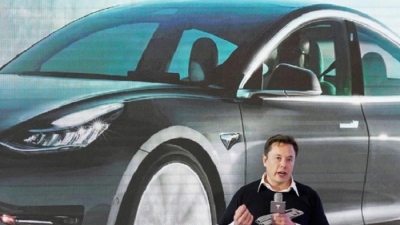 Elon Musk công bố tin tiêu cực, giá trị Tesla bốc hơi 50 tỷ USD