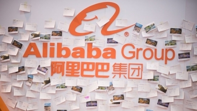 Các nhà đầu tư giàu có tháo chạy khỏi Alibaba