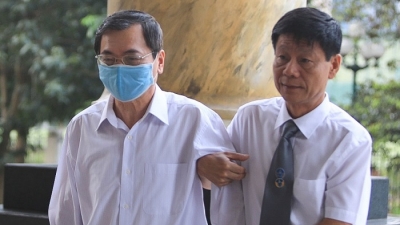 Cựu Bộ trưởng Vũ Huy Hoàng bị tuyên phạt 11 năm tù
