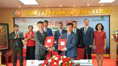 Vietcombank và Hateco Group ký thoả thuận cấp tín dụng cho dự án cảng 5, 6 khu bến cảng Lạch Huyện