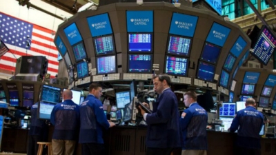 Dow Jones mất hơn 1.000 điểm, chứng khoán Mỹ lại nhuộm đỏ