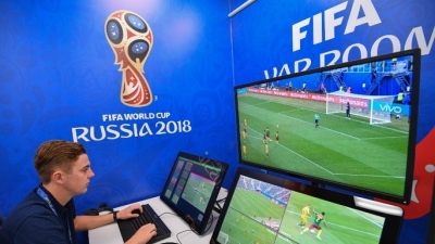 Công nghệ VAR là gì, lần đầu được áp dụng tại World Cup thế nào?