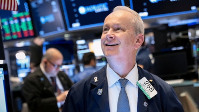 Sắc xanh tiếp tục bao phủ thị trường, Dow Jones tăng hơn 1.500 điểm sau 2 ngày