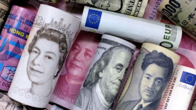 USD vọt lên mức cao nhất 24 năm so với yen Nhật, 37 năm so với bảng Anh