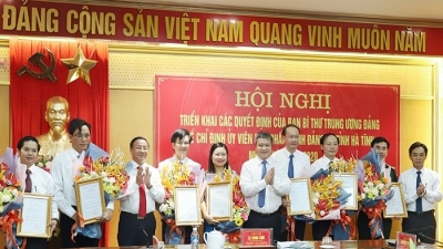 Ban bí thư Trung ương Đảng chỉ định 8 cán bộ giữ chức Ủy viên BCH Đảng bộ tỉnh Hà Tĩnh
