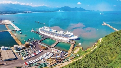 Thừa Thiên Huế mở đón tàu hàng container vào cảng Chân Mây