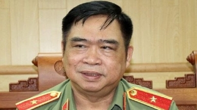 Thiếu tướng Đỗ Hữu Ca nộp lại hàng chục tỷ đồng từng nhận để 'chạy án'