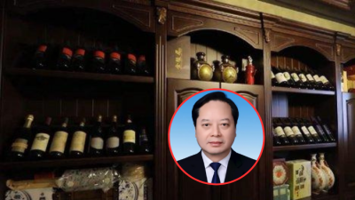 Quan tham Trung Quốc bị 'vạch mặt': Sở hữu hầm rượu xa xỉ, 3 xe tải chở không hết