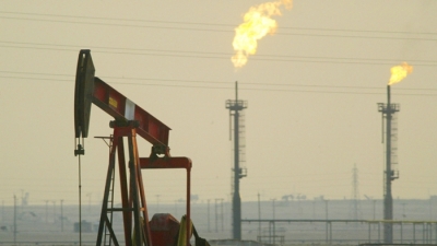 Giá dầu đạt mức kỷ lục giữa thời điểm căng thẳng địa chính trị leo thang