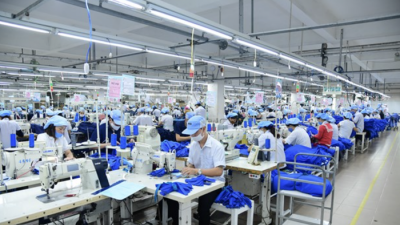 Standard Chartered: Tăng trưởng GDP quý III của Việt Nam có thể đạt 10,8%