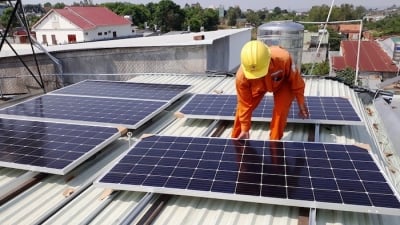 Lắp điện mặt trời mái nhà không cần theo quy hoạch, bán lên lưới điện quốc gia