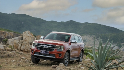 Ford Việt Nam nâng cấp Everest phiên bản Titanium 4x2