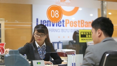 Tiền gửi của LienVietPostBank tại NHNN bất ngờ giảm 10.000 tỷ