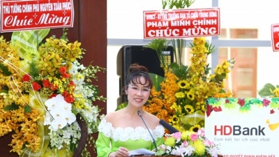 Cổ phiếu HDBank 'thăng hoa', tài sản bà Nguyễn Thị Phương Thảo tăng chóng mặt