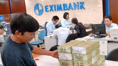 Eximbank 'đánh vật' với nợ xấu của 7 khách hàng cầm cố cổ phiếu STB