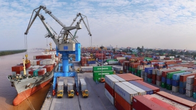 Việt Nam 'rộng cửa' duy trì thặng dư thương mại lớn trong trung hạn