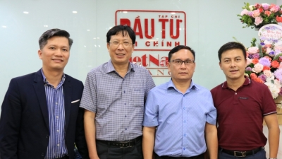 Chủ tịch VSD Nguyễn Sơn đến thăm và chúc mừng Tạp chí Đầu tư Tài chính - VietnamFinance