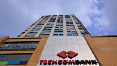 Điều gì khiến vốn hóa Techcombank vượt BIDV, VietinBank, chỉ còn kém Vietcombank?