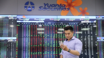 Yuanta: Cổ phiếu ngân hàng, BĐS, thép, hóa chất và thực phẩm sẽ dẫn dắt TTCK đi lên trong tháng 1