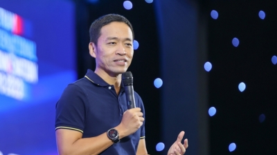 CEO Lê Hồng Minh nói về 3 bài học giúp VNG 'sống sót' khi công nghệ liên tục thay đổi